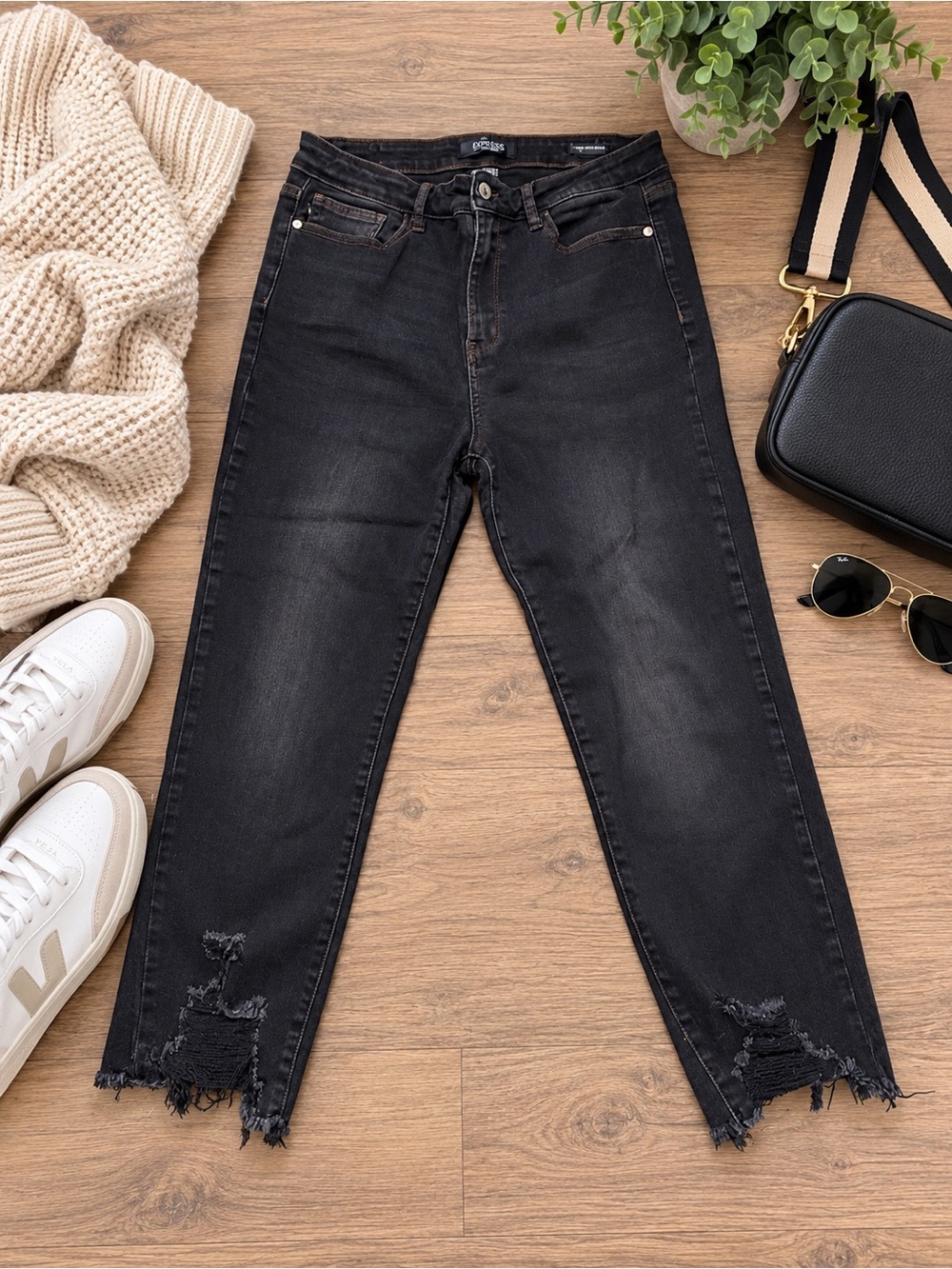 Judy Blue Size 15 Black High Rise Cropped Straight Jeans Distressed Raw Hem